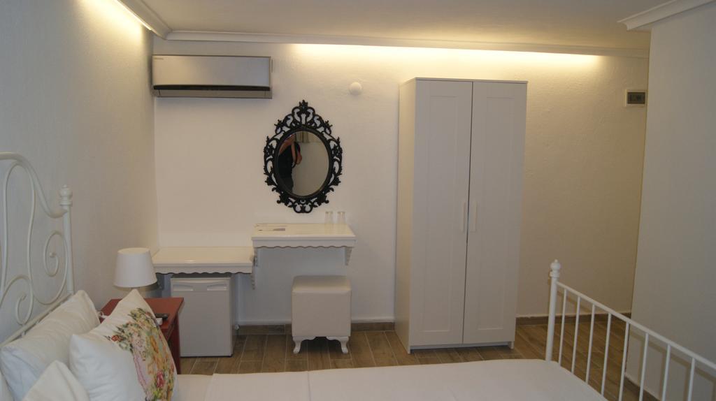Ender Hotel (Adults Only) Айвалик Екстер'єр фото