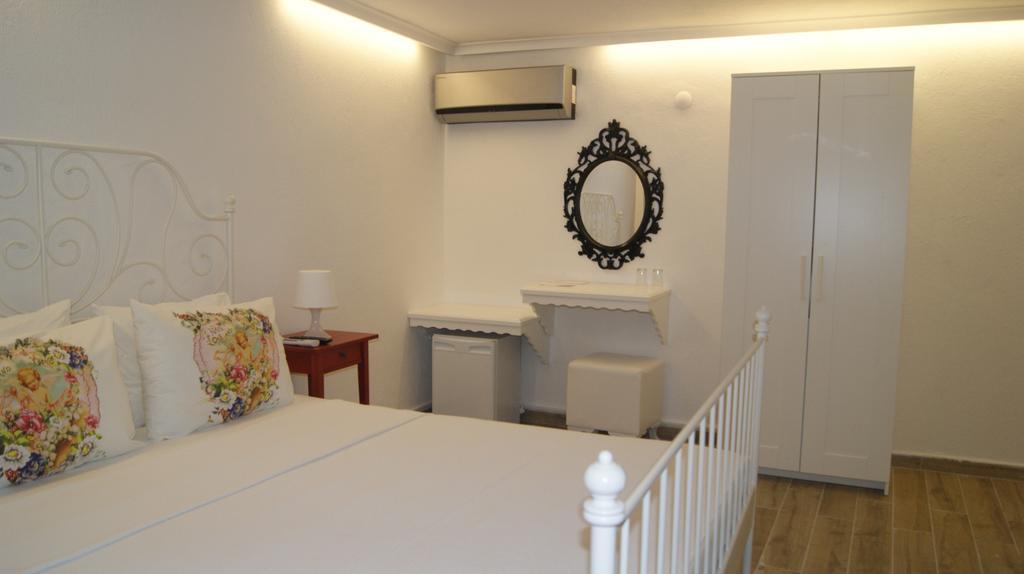 Ender Hotel (Adults Only) Айвалик Екстер'єр фото