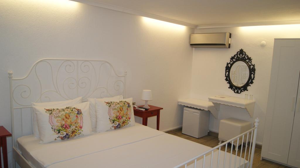 Ender Hotel (Adults Only) Айвалик Екстер'єр фото