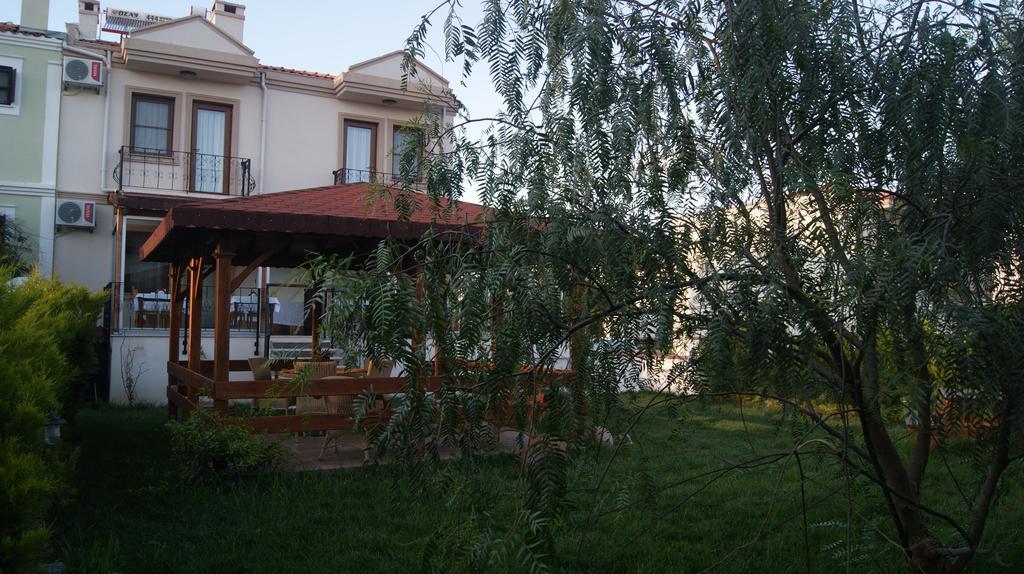 Ender Hotel (Adults Only) Айвалик Екстер'єр фото